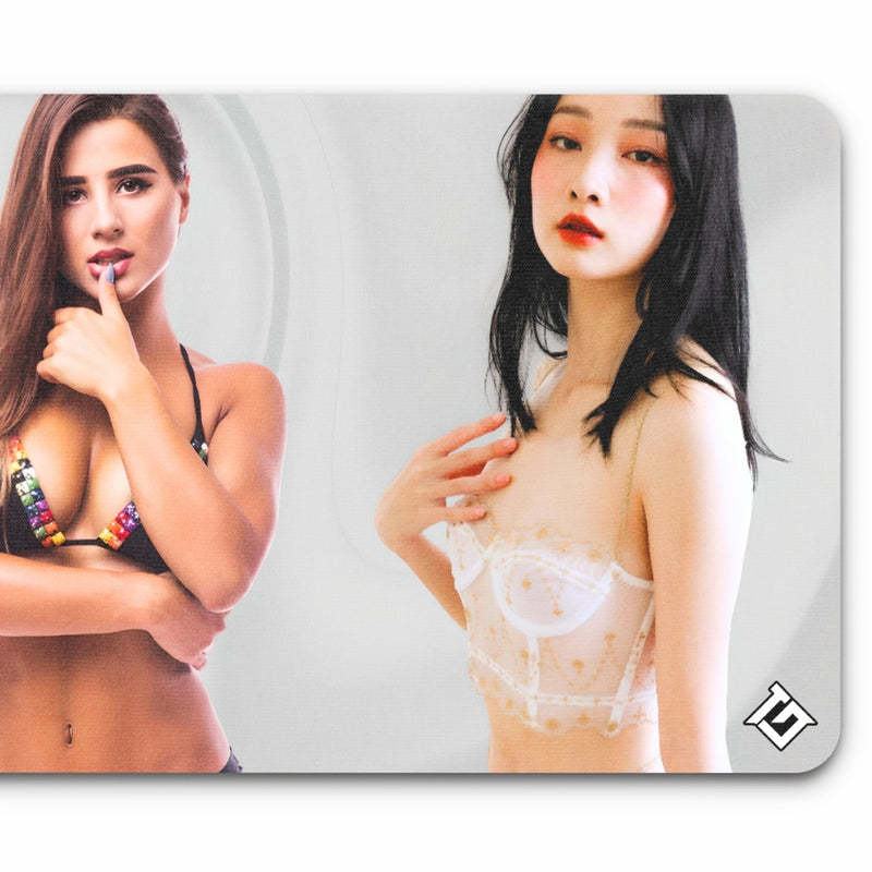 Tapis de Clavier Femme Seins Sexe